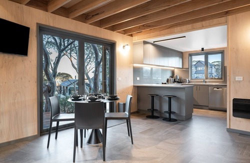 Dinner Plain Cabin | Cosy Cabin 15 min drive from Mount Hotham