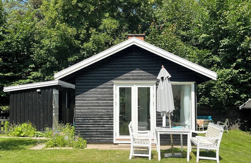 Hoeve Strand House | Cosy cabin collection in Veddinge Bakker