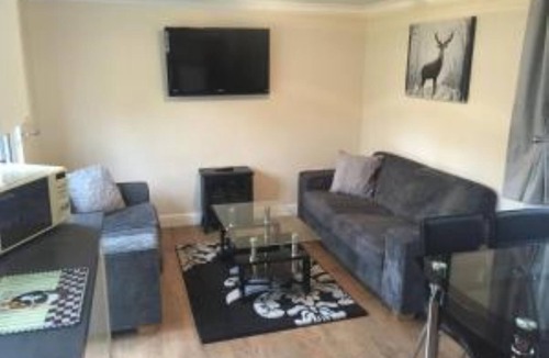 Wokingham Cabin | Cosy Cabin