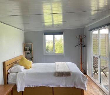 Wellsford House | Cosy Cabin -Off Grid