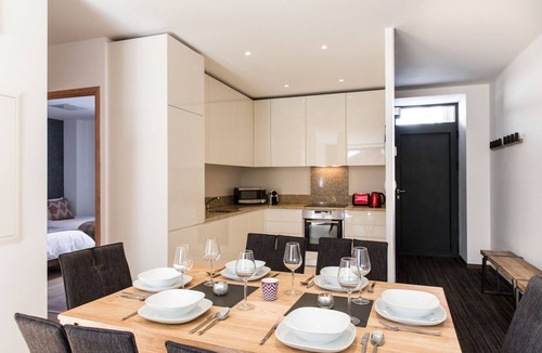 Chamonix City Centre Apartment | Cosy Central Apartment with Terrace