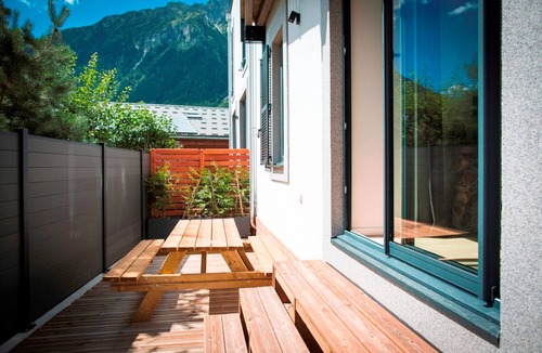 Chamonix City Centre Apartment | Cosy Central Apartment with Terrace