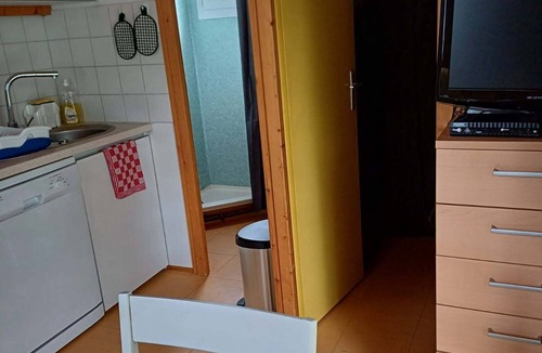 Saint-Remy-Sur-Durolle Ski Chalet | Cosy chalet 2/3 persons