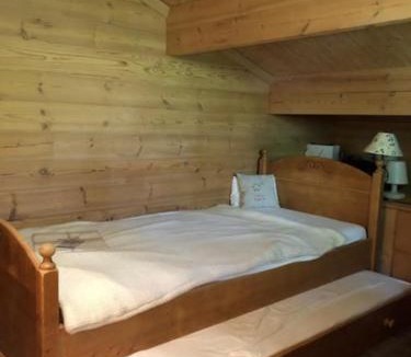 Zweisimmen Nr Gstaad Apartment | Cosy Chalet mountain view - Gstaad