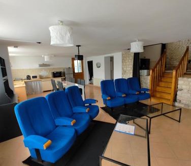 Pont-de-L'Arche Apartment | Cosy Ciné 8