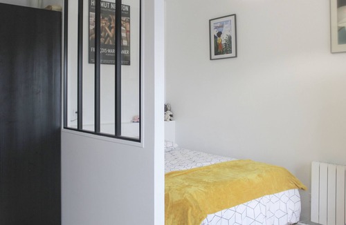 Saint-Denis Apartment | Cosy cocoon near Saint-Denis Cathedral