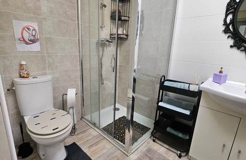 Tremblay-en-France Apartment | Cosy, comfortable studio!