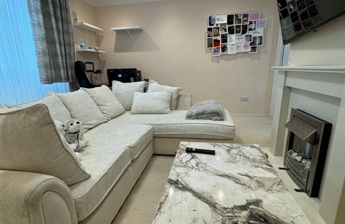 Peterlee House | Cosy & comfortable - Royal-like Stay