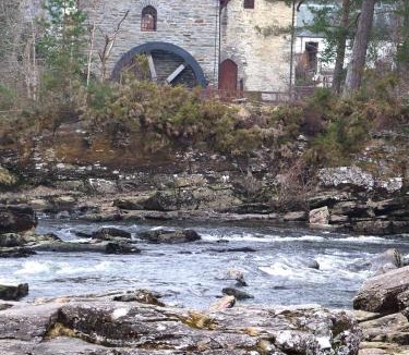 Killin Cabin | Cosy & compact Rowan Lodge no4