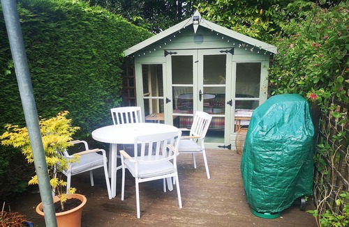 Harrington Cottage | Cosy cottage set in the heart of quite village, close to major transport network