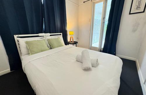 Tingalpa Villa | Cosy Cottage 4173