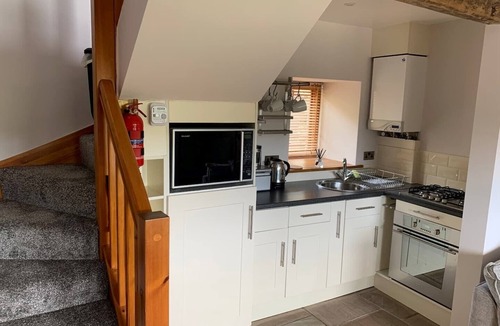 Haworth Cottage | Cosy cottage for two with secure parking and EV charging