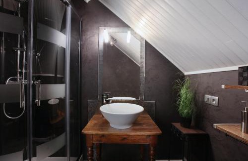 Bourbourg Apartment | Cosy Cottage