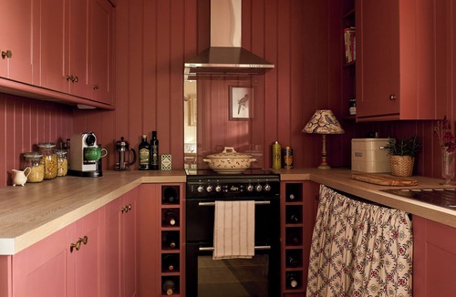 Lower Froyle Cottage | Cosy Cottage