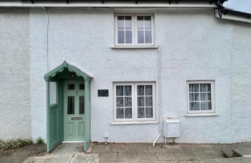 Wellington House | Cosy Cottage