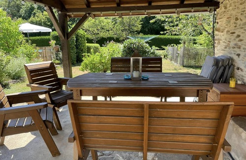 Chalais Cottage | Cosy Cottage in a beautiful rural setting, plenty to do and pet friendly