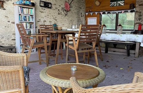 Chalais Cottage | Cosy Cottage in a beautiful rural setting, plenty to do and pet friendly