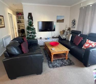 Miramar House | Cosy Cottage