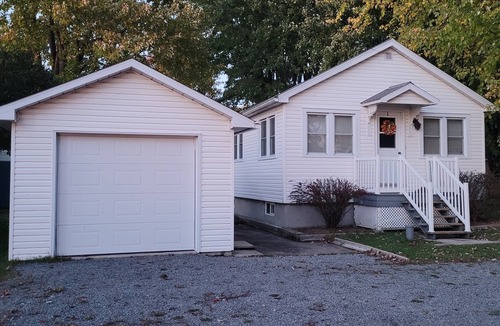 South Glengarry Cottage | Cosy Cottage on lake Francis
