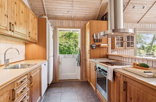 Store Fuglede House | Cosy cottage with open view of the meadow