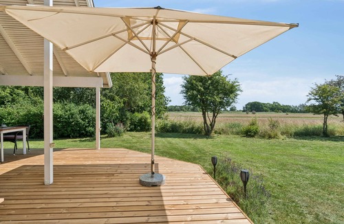 Store Fuglede House | Cosy cottage with open view of the meadow