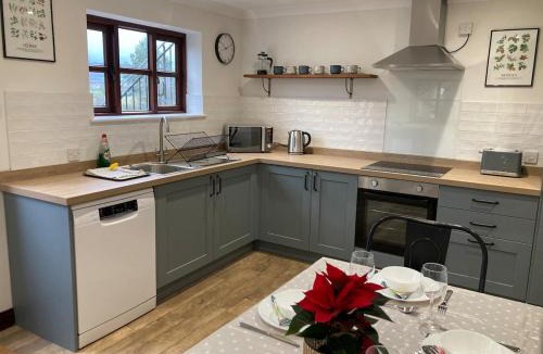 Cornwall House | Cosy cottage with stunning views