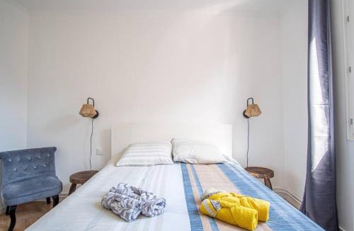 Anatole France Danton Apartment | Cosy Coty - Central - Confort