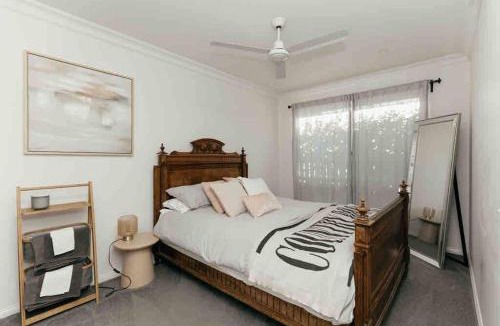 Alstonville House | Cosy Country Cottage