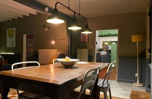 Erin Other | Cosy country getaway. Great for walking and relaxing. Pet-friendly.