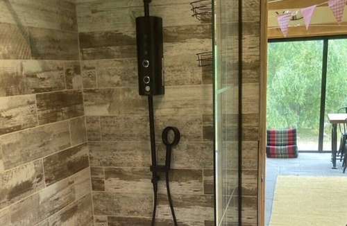 Denton Cabin | Cosy Country Hideaway