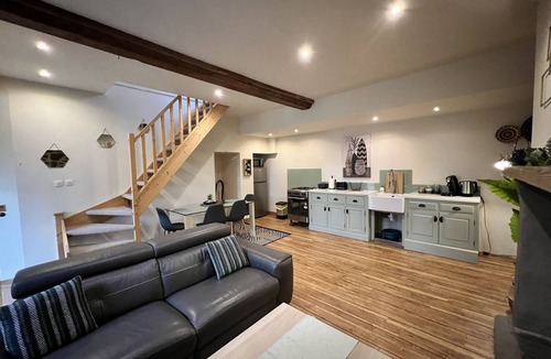 Le Teilleul House | Cosy country house