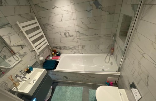 Boscombe Apartment | Cosy crib right by the beach