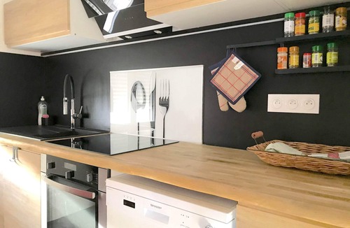 Les Platanes Apartment | cosy design 60m2 apartment 2 bedrooms 4 personnes next to canet beach