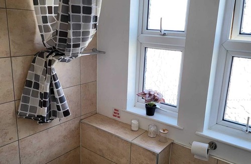 Stone Apartment | Cosy double room in Greenhithe,