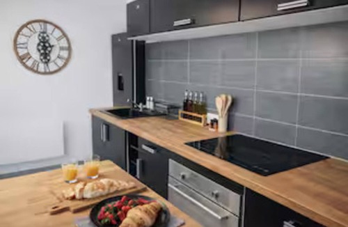 Charleville-Mezieres Apartment | Cosy downtown apartment for 4 to 6 people