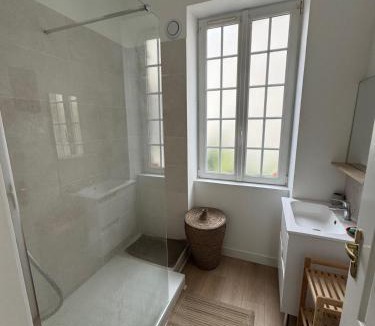 Chateaudun-Bannier Apartment | Cosy DUNOIS Studio rénové avec possibilité parking