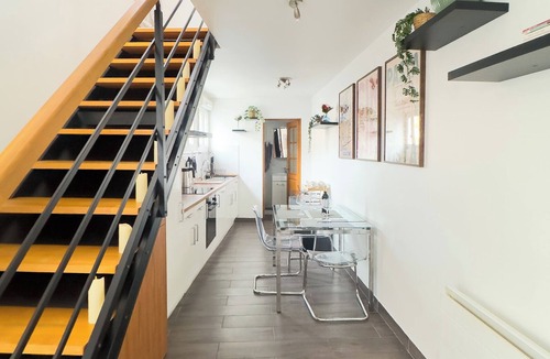 Le Pre-Saint-Gervais Apartment | Cosy duplex 2 minutes' walk from Paris - 2 terraces