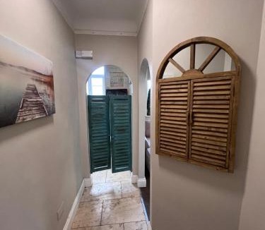 Fairfield Apartment | Cosy Elmhurst Studio Retreat