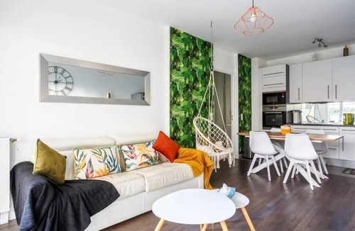 Le Plessis-Robinson Apartment | Cosy F3 with private terrace - Plessis-Robinson - 20 min. Paris