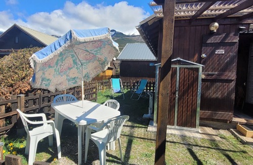 Barcelonnette Ski Chalet | Cosy family chalet for 4 people. Pets allowed.