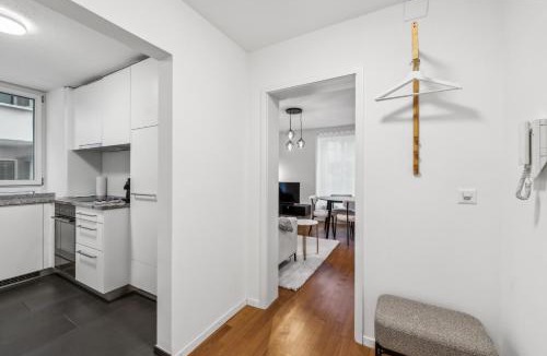 Kriens Apartment | Cosy flat close drive to mount Pilatus