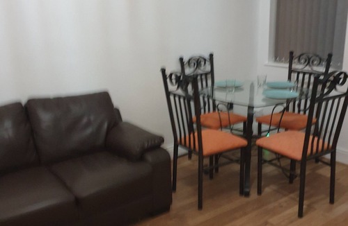 Newcastle-upon-Tyne Apartment | Cosy Flat for small family or working professionals.