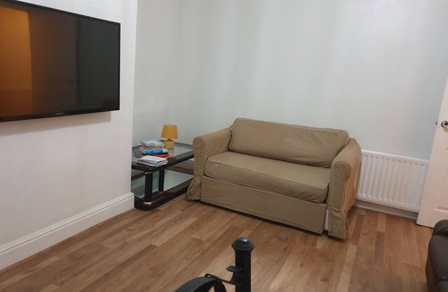 Newcastle-upon-Tyne Apartment | Cosy Flat for small family or working professionals.