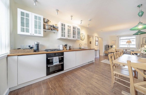 Chelsea Riverside Apartment | Cosy Flat in Chelsea