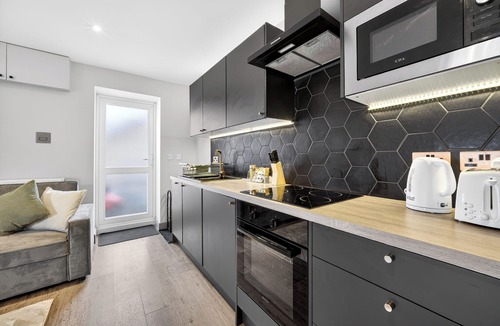 Splott Apartment | Cosy Flat in City Centre