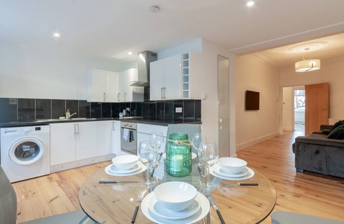 Leigh-on-Sea Apartment | Cosy flat in Leigh - Pass the Keys