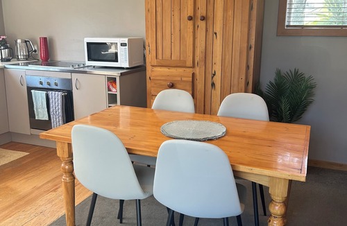 Wellington House | Cosy flat with sea views