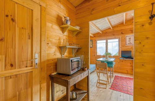 Saint-Laurent-La-Vernede Apartment | Cosy apartment for 2 guests with A/C, WIFI, pool, TV and terrace