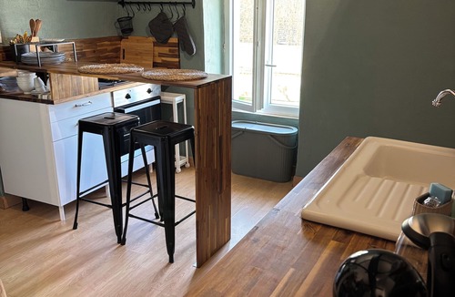 Saint-Martin-des-Fontaines Apartment | Cosy room with fitted kitchen & swimming pool in season