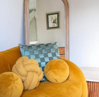 Blandford Saint Mary House | Cosy